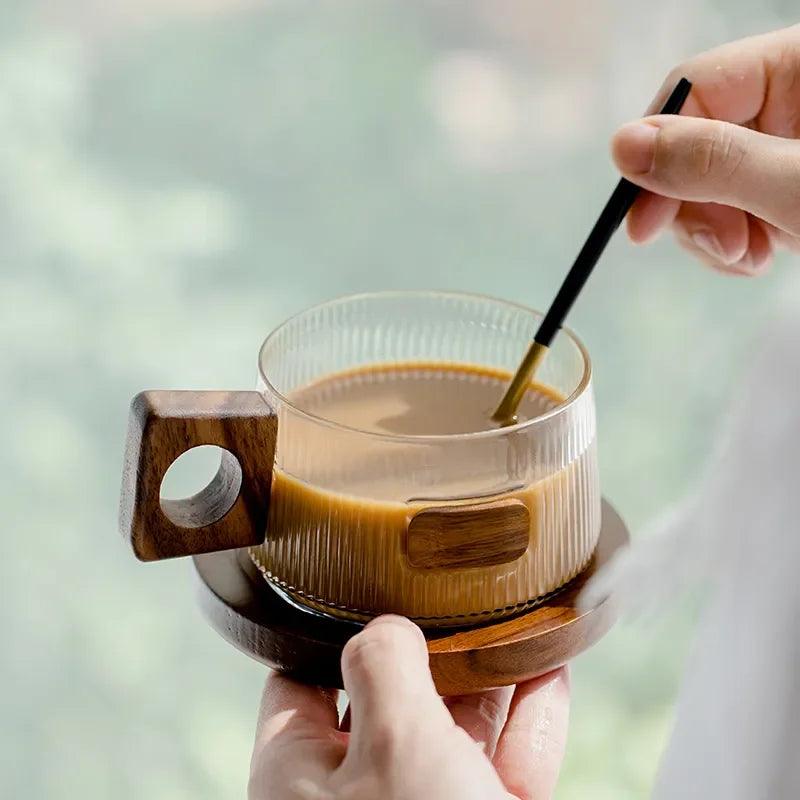 Caneca De Café Com Bandeja e Colher - Moderna Decoração