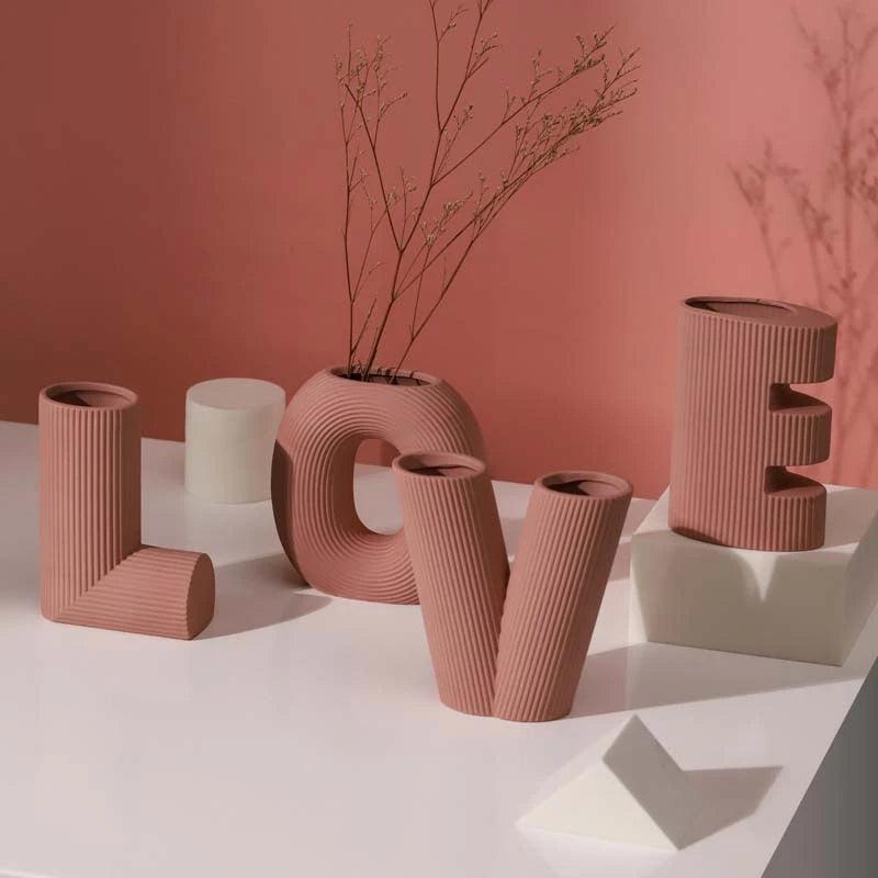 Vasos em Cerâmica L.O.V.E - Conjunto 4 pcs - Moderna Decoração - Moderna Decoração